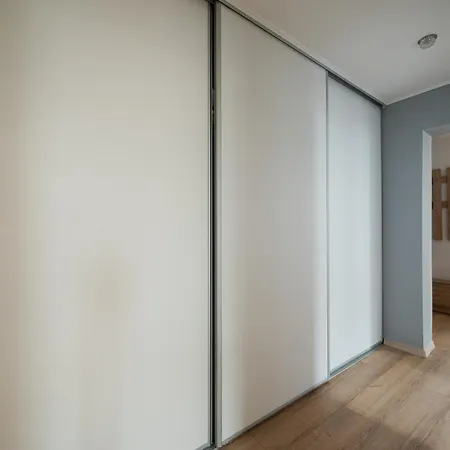 Metro Kondratowicza Homely By Bookinghost Daire