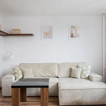 Metro Kondratowicza Homely By Bookinghost * وارسو