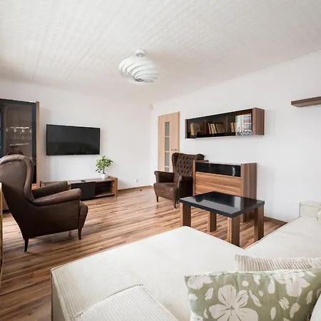 Metro Kondratowicza Homely By Bookinghost Warsaw