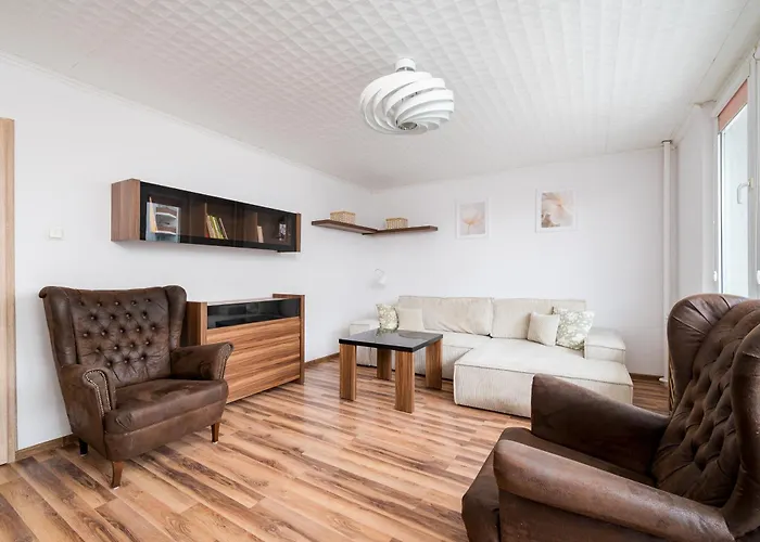 Metro Kondratowicza Homely By Bookinghost Apartmán