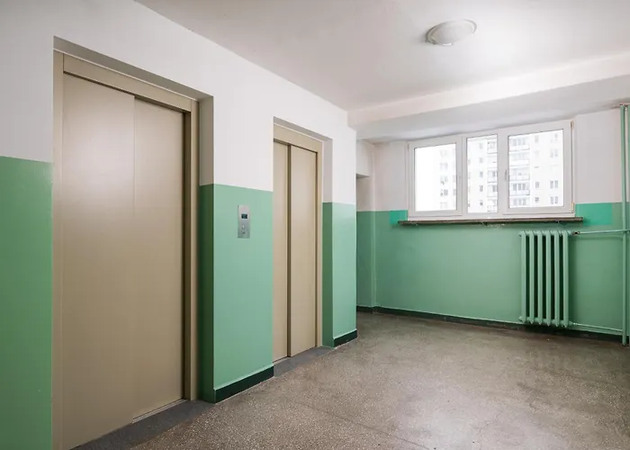 Metro Kondratowicza Homely By Bookinghost