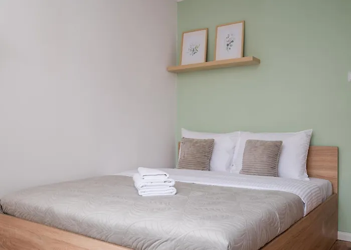 Apartament Metro Kondratowicza Homely By Bookinghost *